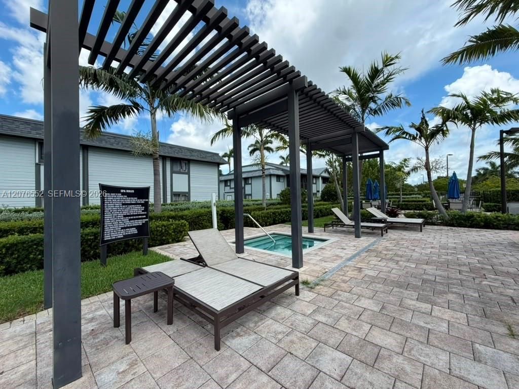 519 NE 208th Ter , Miami, FL 33179 Photo