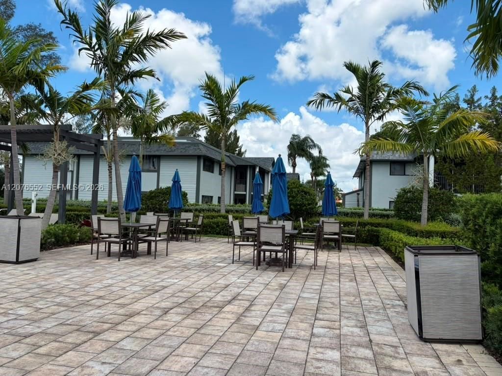 519 NE 208th Ter , Miami, FL 33179 Photo