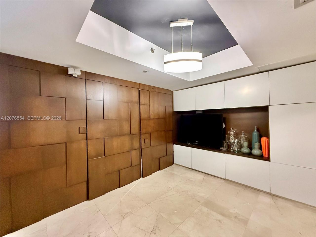 465 Brickell Ave , Unit 5605, Miami, FL 33131 Photo