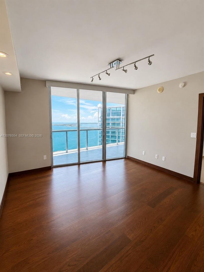 465 Brickell Ave , Unit 5605, Miami, FL 33131 Photo