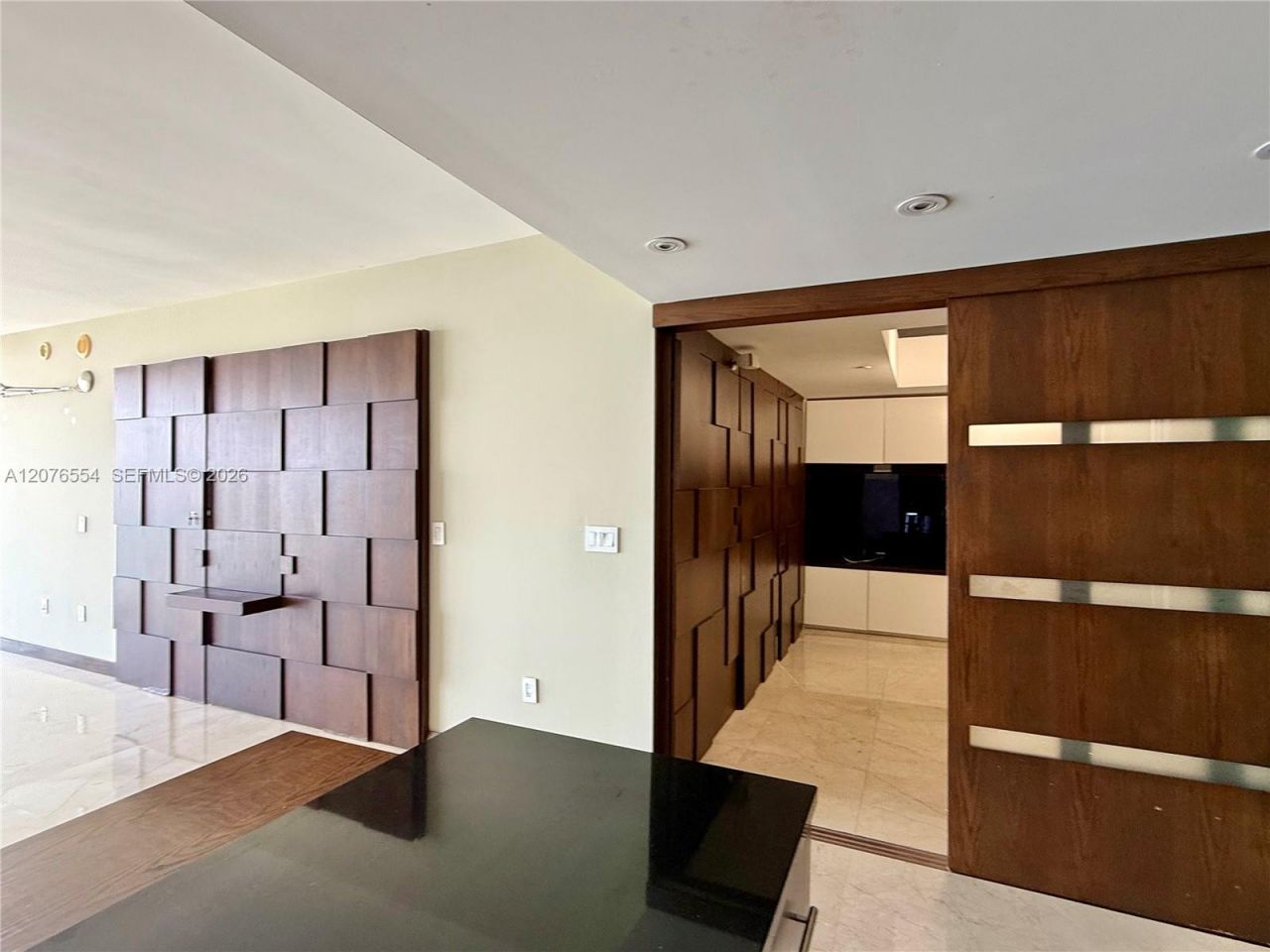 465 Brickell Ave , Unit 5605, Miami, FL 33131 Photo