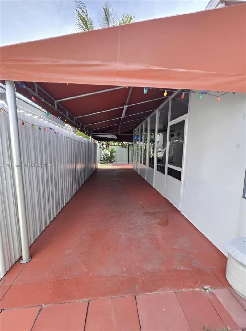 3320 NW 20th St , Miami, FL 33142 Photo
