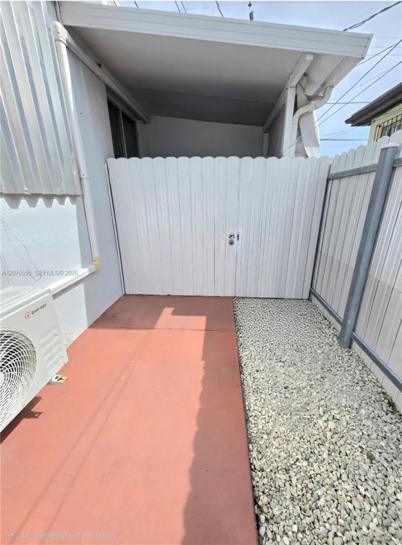 3320 NW 20th St , Miami, FL 33142 Photo