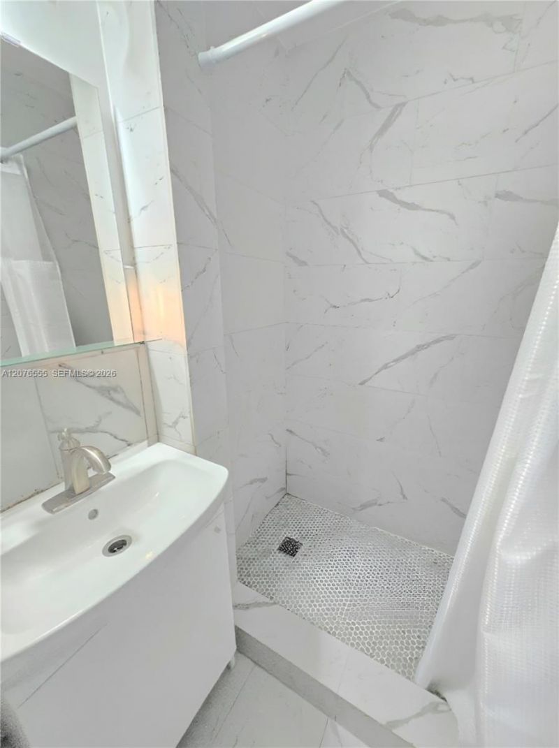 3320 NW 20th St , Miami, FL 33142 Photo