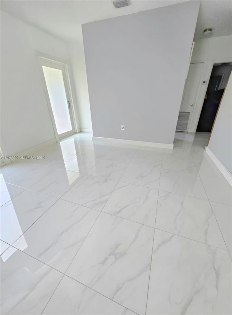 3320 NW 20th St , Miami, FL 33142 Photo