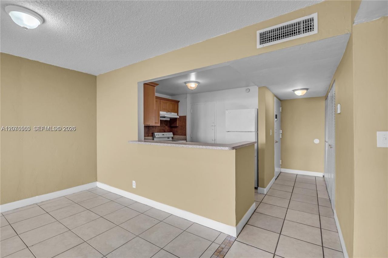 9143 SW 77th Ave, Unit B802, Miami, FL 33156 Photo