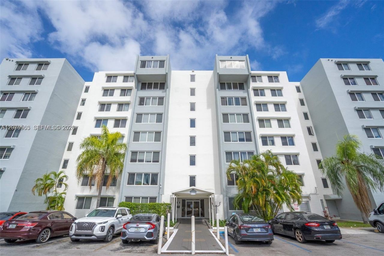 9143 SW 77th Ave, Unit B802, Miami, FL 33156 Photo