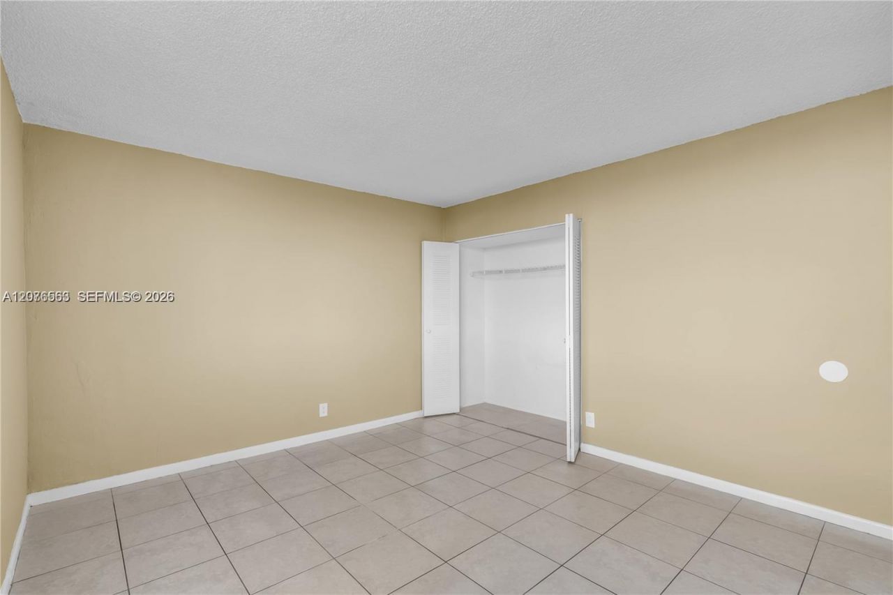 9143 SW 77th Ave, Unit B802, Miami, FL 33156 Photo