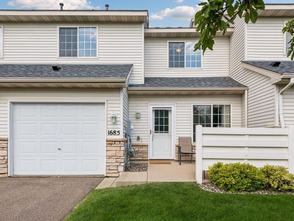 1685 Patriot Lane, Waconia, MN 55387