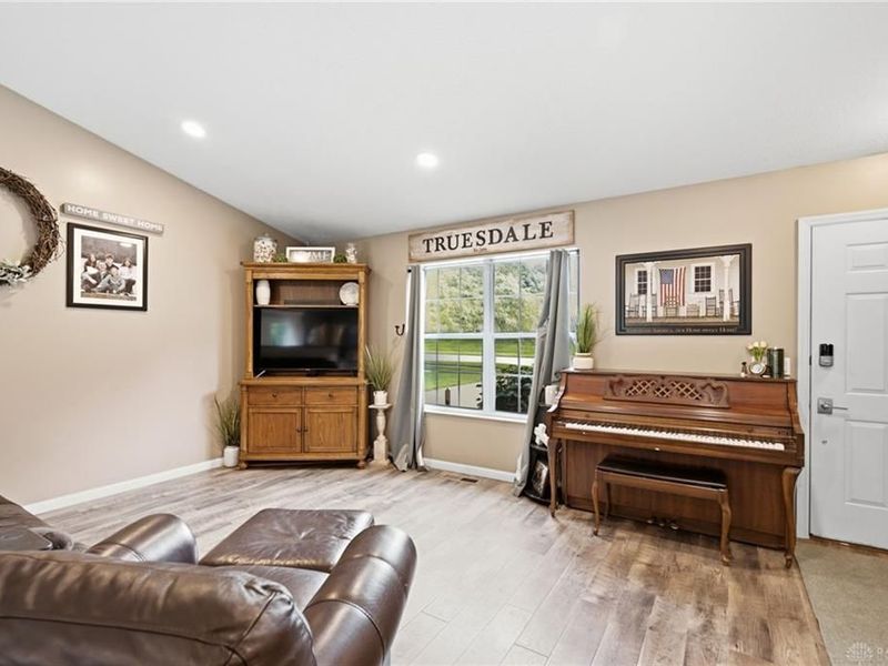 1567 Tollgate Court, Lebanon, OH 45036 Photo 8
