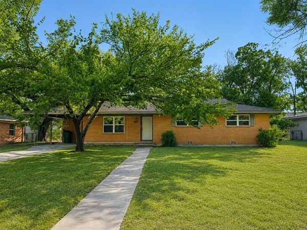 517 N LYDIA, Stephenville, TX 76401