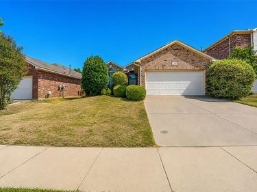 12808 Old Macgregor Lane, Fort Worth, TX 76244