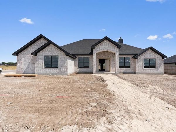 1300 Promised Land, Hewitt, TX 76643