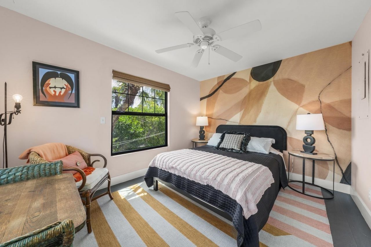 6062 Dinkins Lake Rd, Sanibel, FL 33957 Photo
