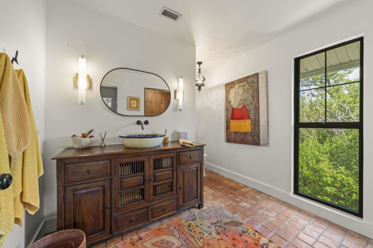 6062 Dinkins Lake Rd, Sanibel, FL 33957 Photo