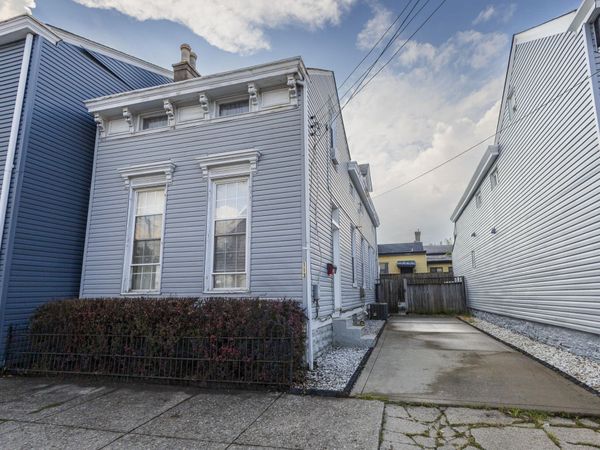 113 W 10th Street, Newport, KY 41071