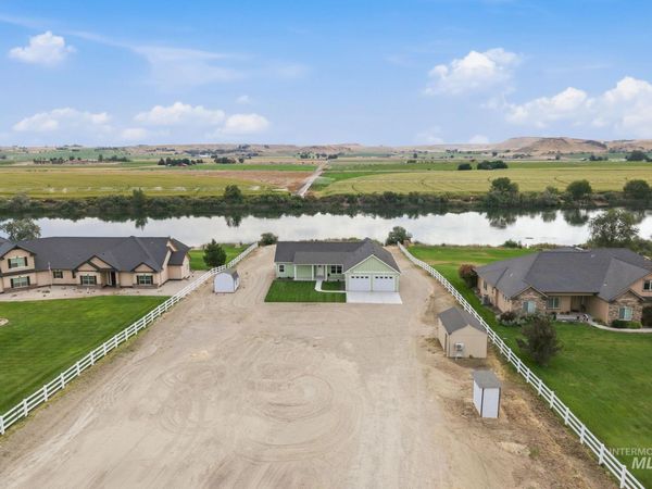 7262 Old Bruneau Hwy, Marsing, ID 83639