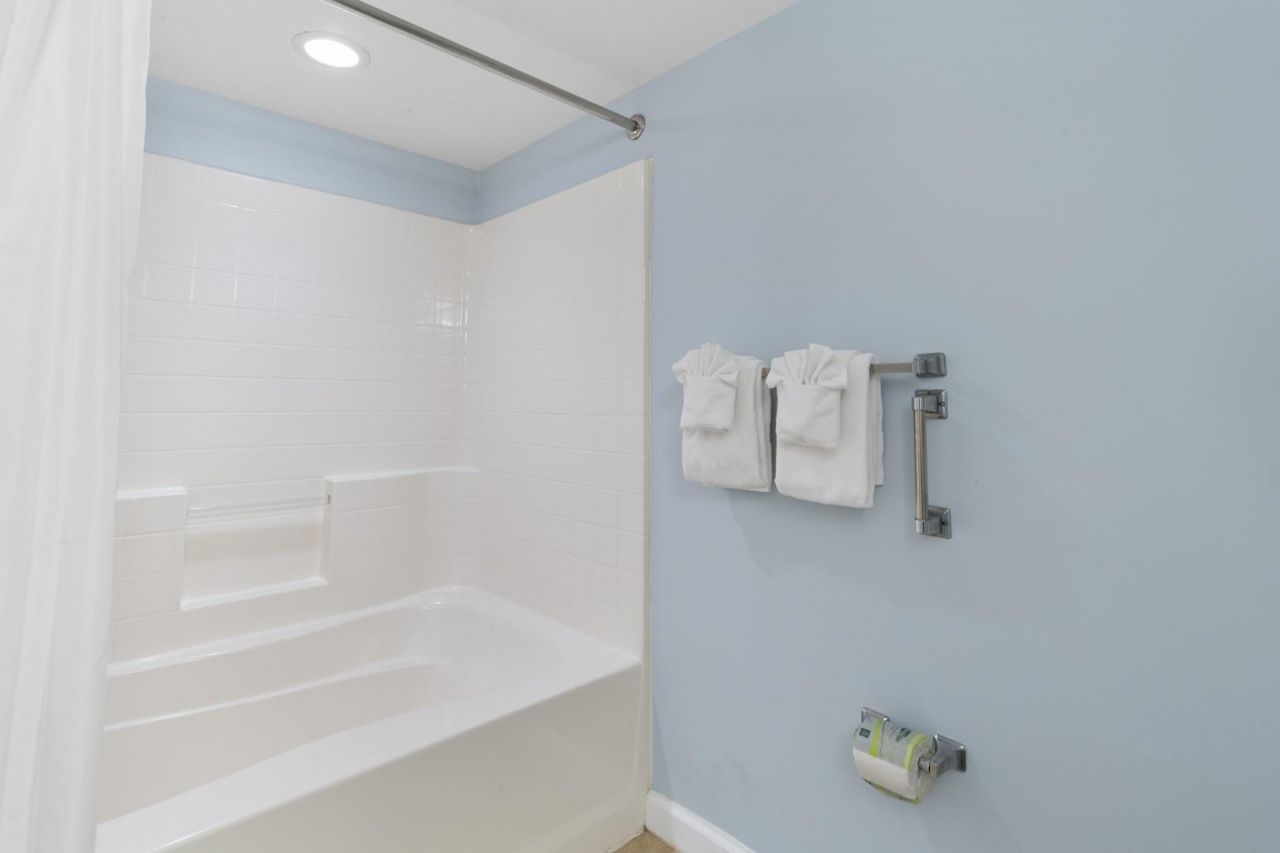 1819 N Ocean Blvd. Photo 18