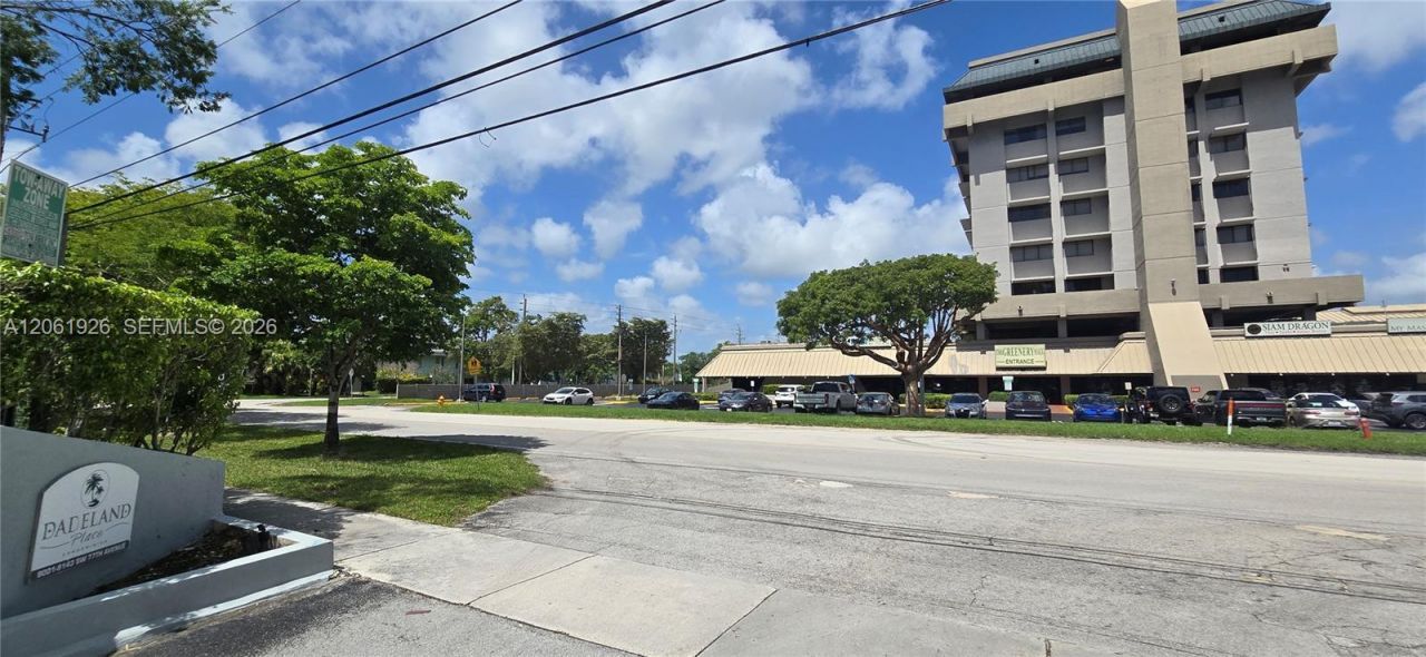 9143 SW 77th Ave , Unit 804, Miami, FL 33156 Photo