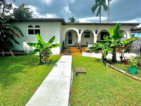 3351 NW 20th St, Miami, FL 33142