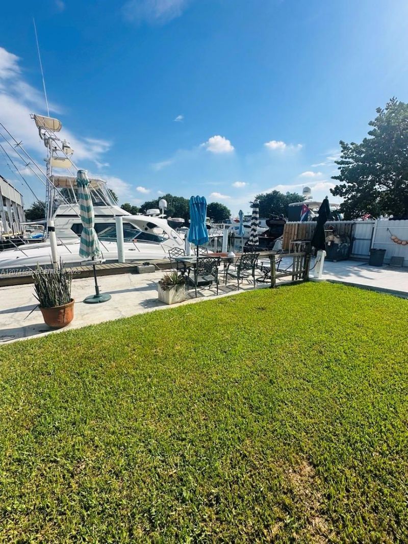3351 NW 20th St, Miami, FL 33142 Photo