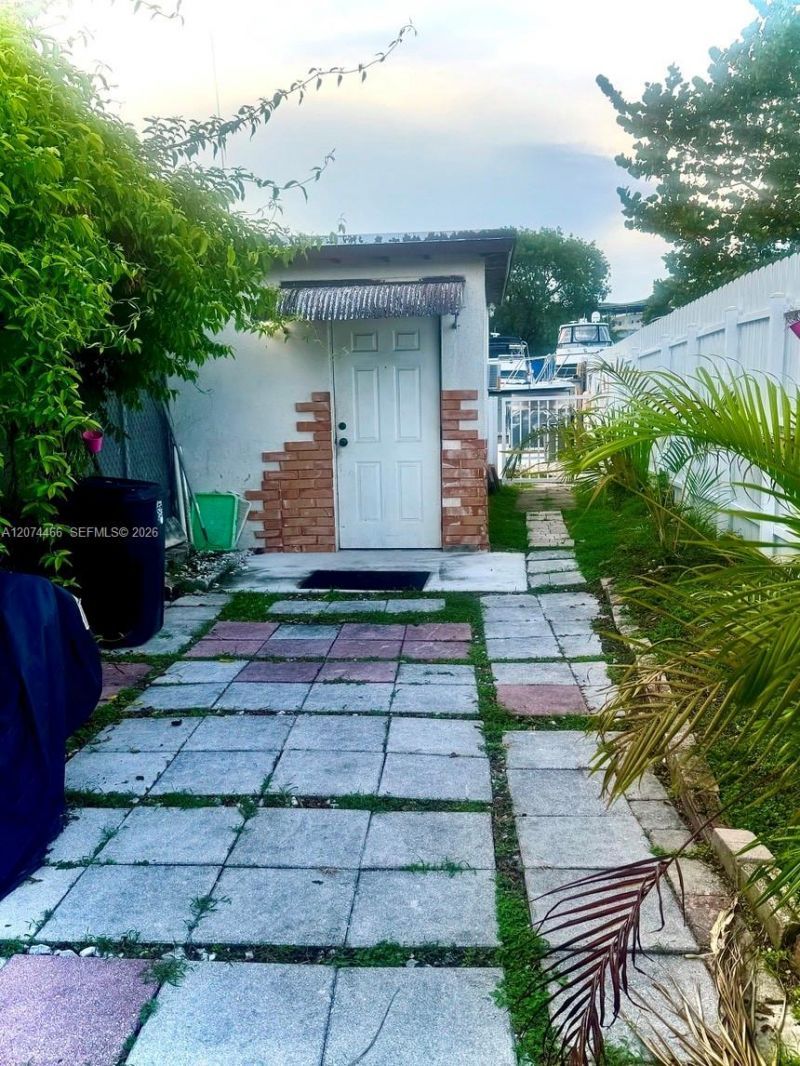3351 NW 20th St, Miami, FL 33142 Photo