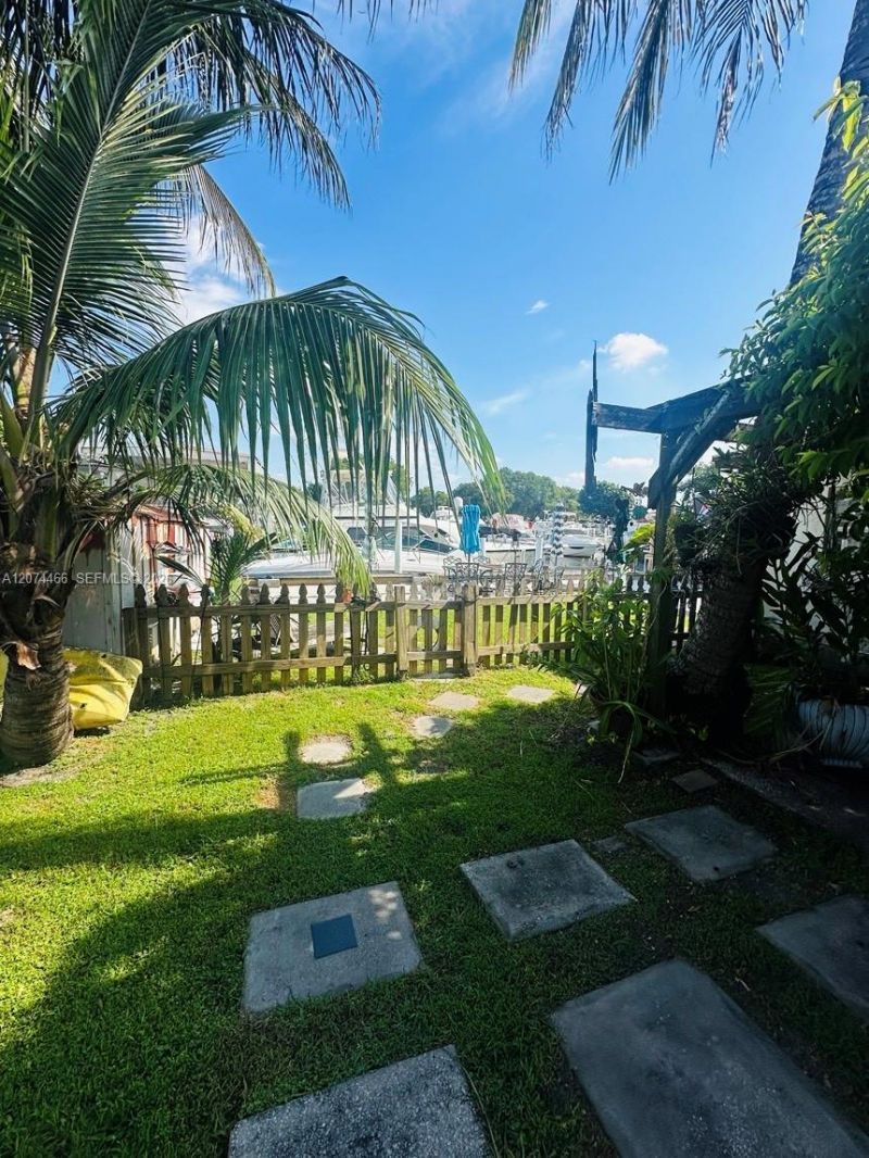 3351 NW 20th St, Miami, FL 33142 Photo