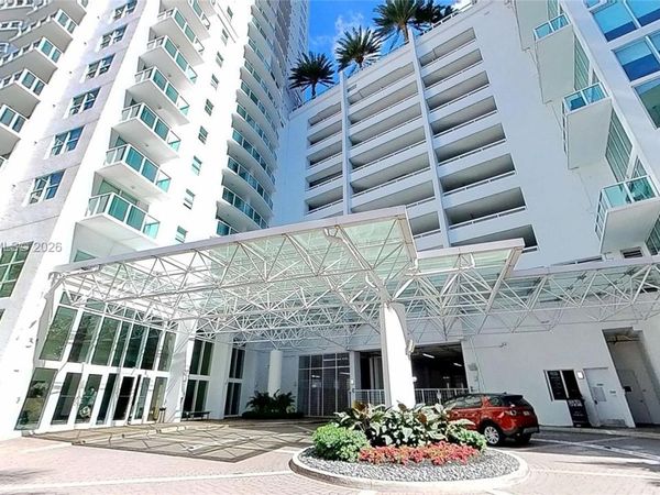 31 SE 5th St , Unit 4212, Miami, FL 33131