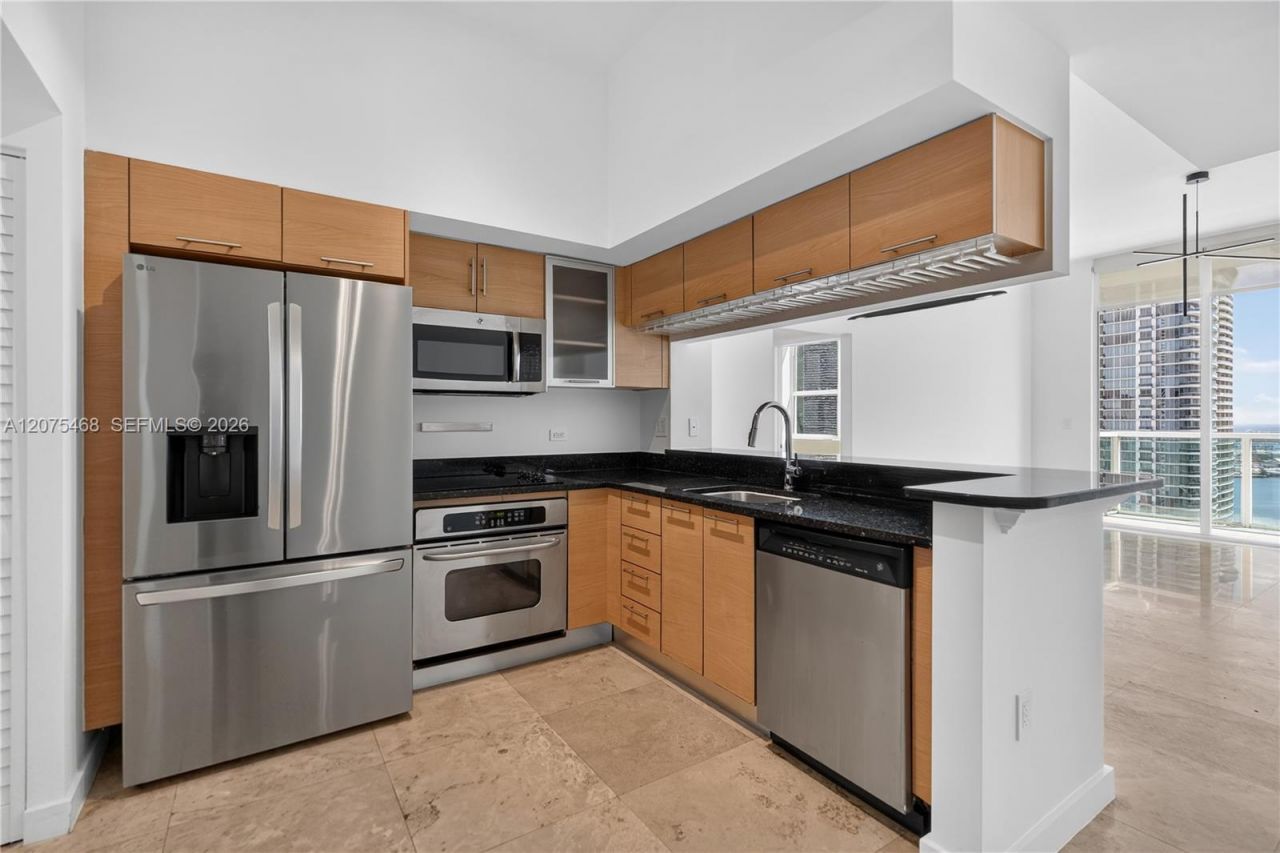 31 SE 5th St, Unit 4212, Miami, FL 33131 Photo