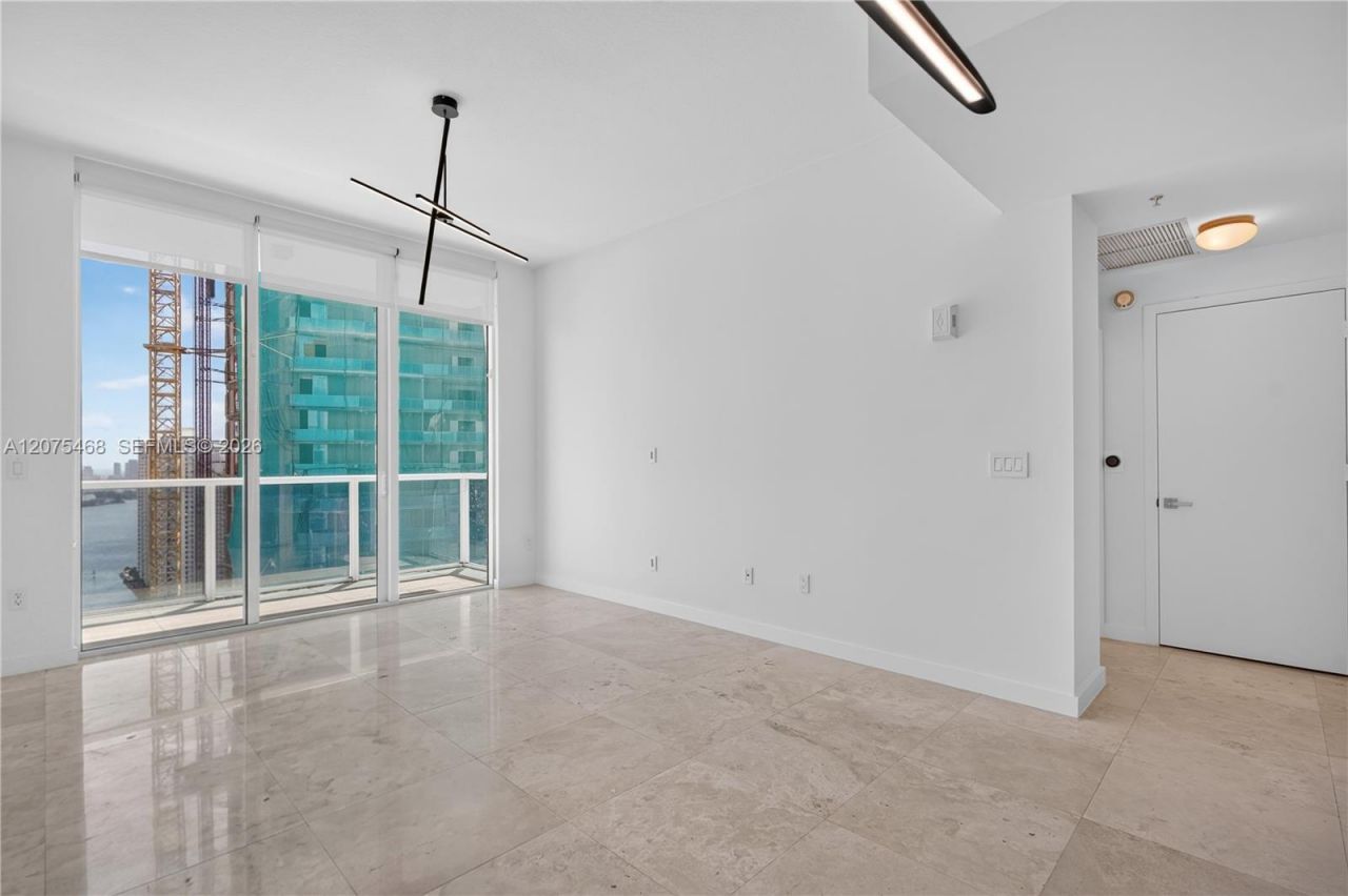 31 SE 5th St, Unit 4212, Miami, FL 33131 Photo