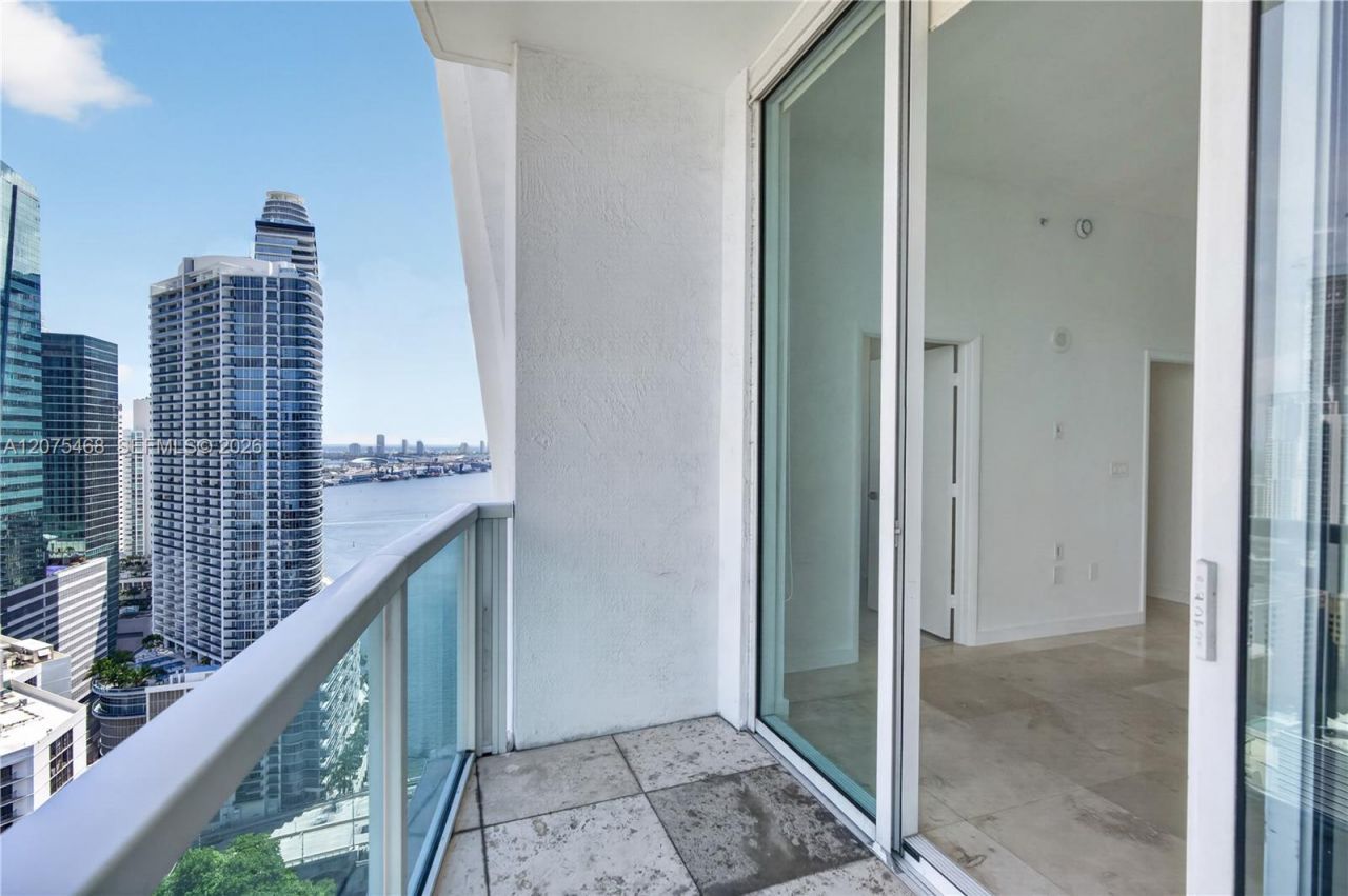 31 SE 5th St, Unit 4212, Miami, FL 33131 Photo