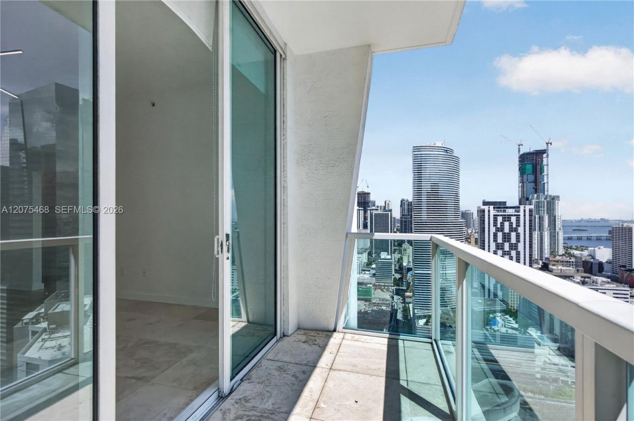 31 SE 5th St, Unit 4212, Miami, FL 33131 Photo