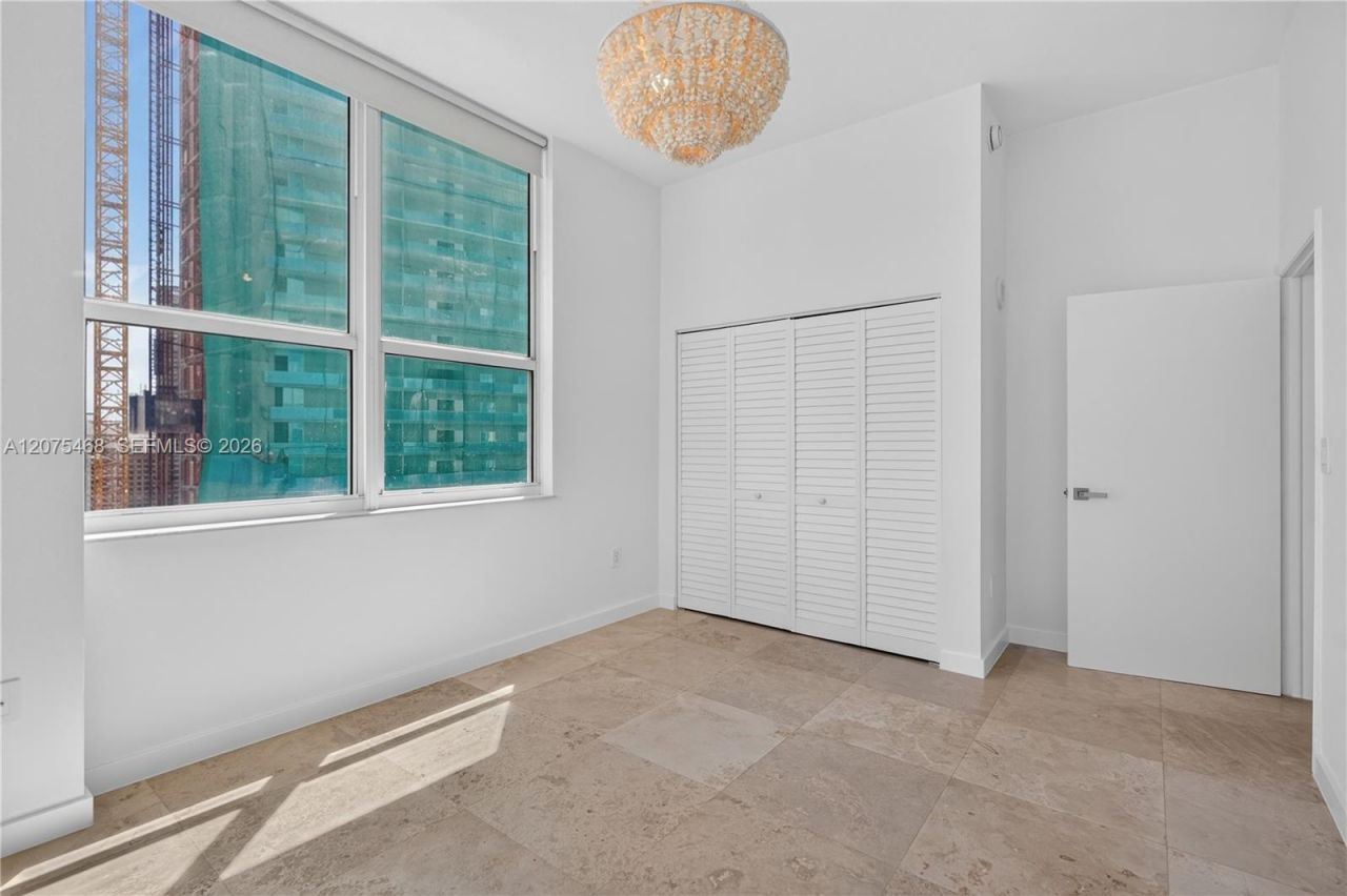 31 SE 5th St, Unit 4212, Miami, FL 33131 Photo