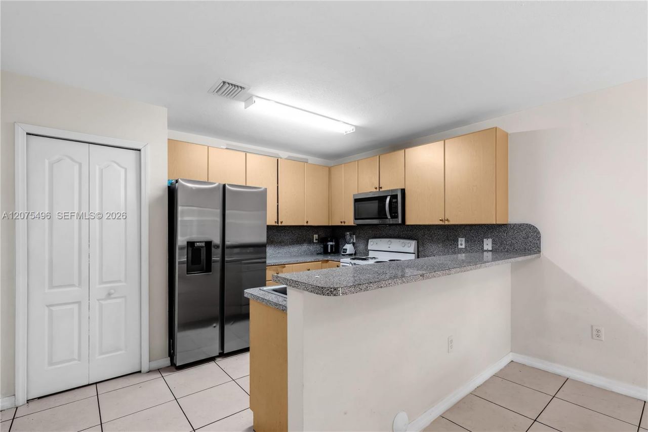22821 SW 88th Pl , Unit 1-20, Cutler Bay, FL 33190 Photo