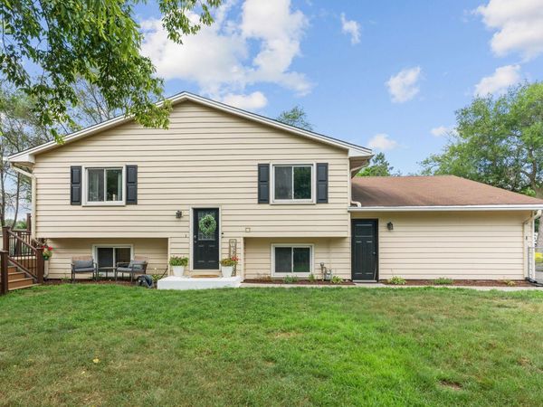 2728 111th Avenue NW, Coon Rapids, MN 55433
