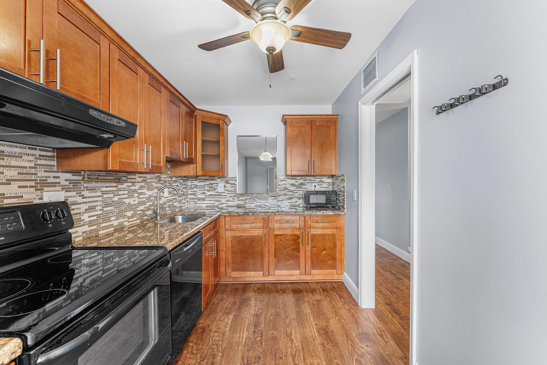 139 Sparrow Drive, Unit 2A, Royal Palm Beach, FL 33411 Photo
