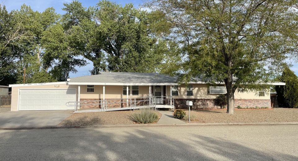 7 Piping Rock Lane, Yerington, NV 89447 Photo