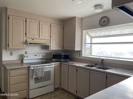 7 Piping Rock Lane, Yerington, NV 89447 Photo