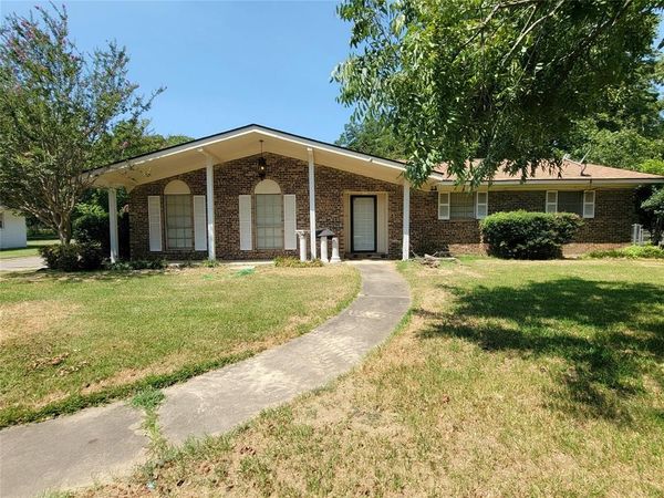 303 Merrill, New Boston, TX 75570