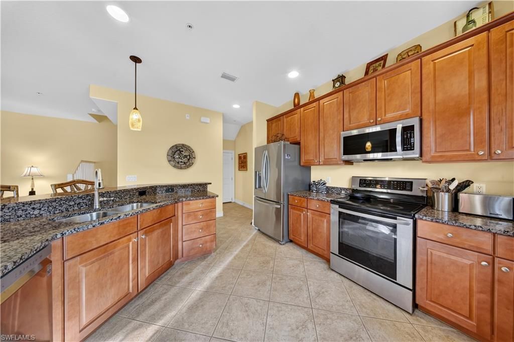 9110 Capistrano St S, Unit 8401, Naples, FL 34113 Photo