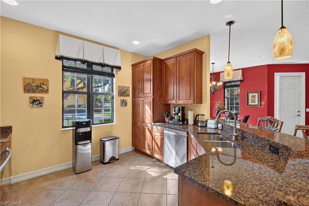 9110 Capistrano St S, Unit 8401, Naples, FL 34113 Photo