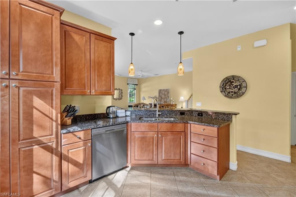 9110 Capistrano St S, Unit 8401, Naples, FL 34113 Photo