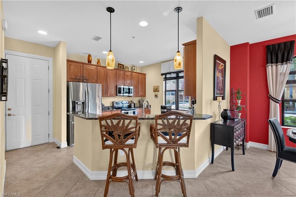 9110 Capistrano St S, Unit 8401, Naples, FL 34113 Photo