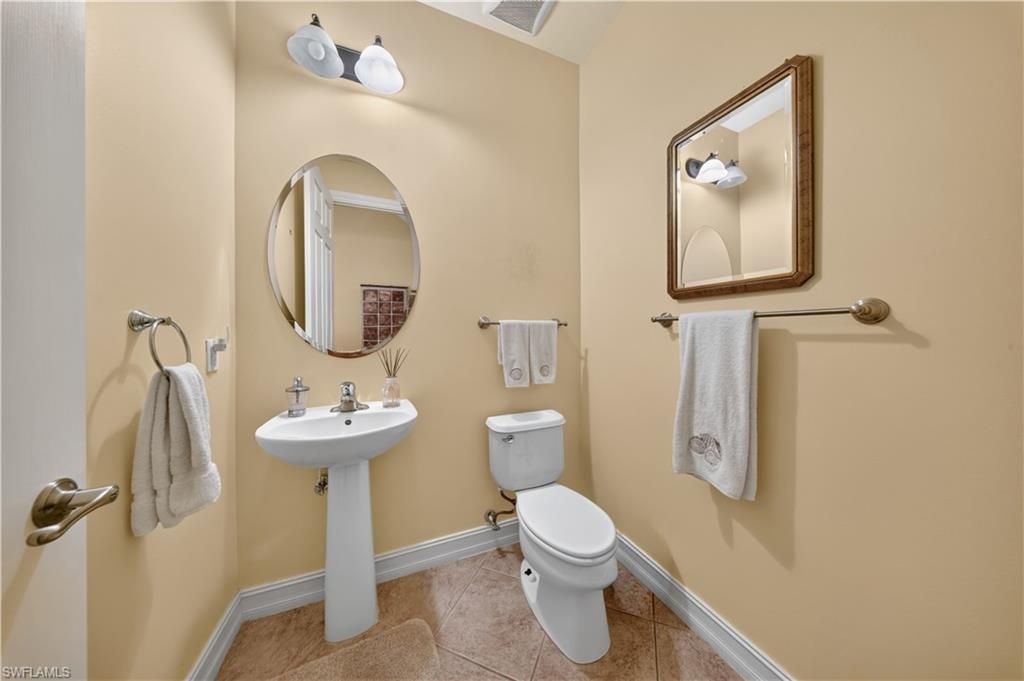 9110 Capistrano St S, Unit 8401, Naples, FL 34113 Photo