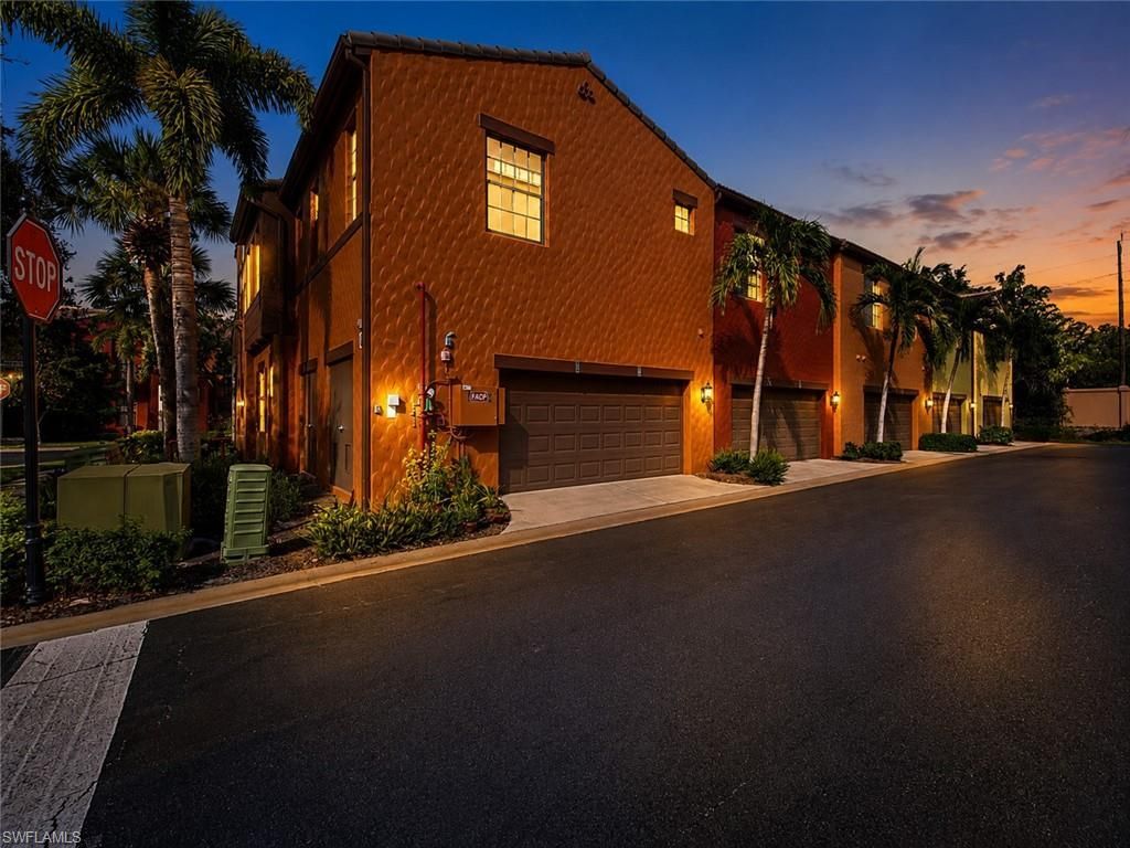 9110 Capistrano St S, Unit 8401, Naples, FL 34113 Photo