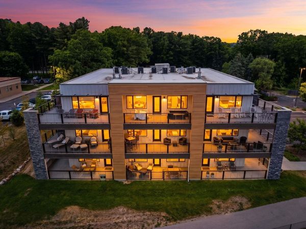 225 Seventeenth Street E, Traverse City, MI 49684