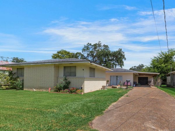 104 Virginia St, Jeanerette, LA 70544