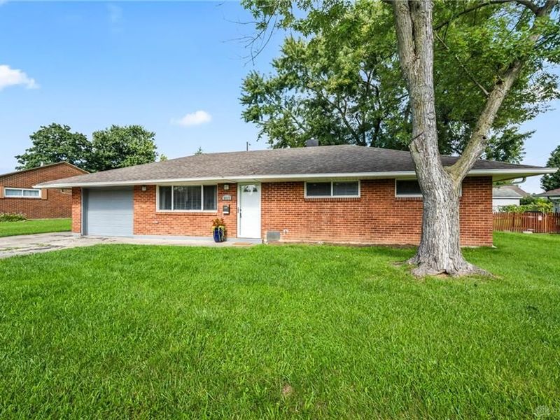 5717 Resik Drive, Huber Heights, OH 45424 Photo 3
