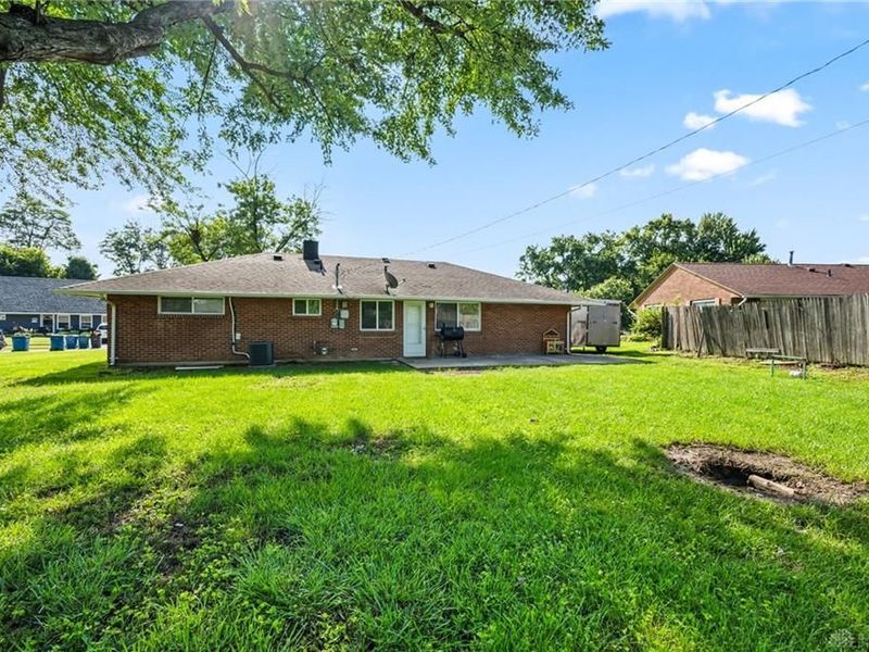 5717 Resik Drive, Huber Heights, OH 45424 Photo 39