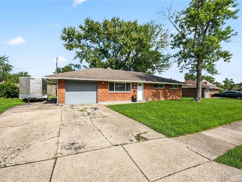 5717 Resik Drive, Huber Heights, OH 45424 Photo 4